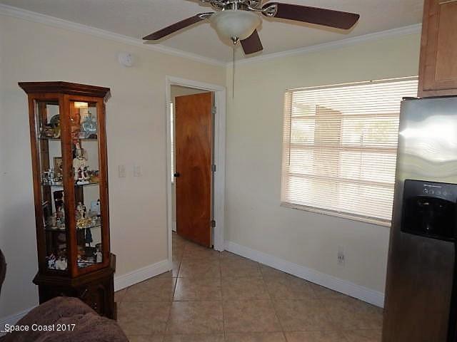 2395 Pepperwood Road Melbourne, FL 32935 - Photo 9 of 20 Casual Dining/Eat In Area