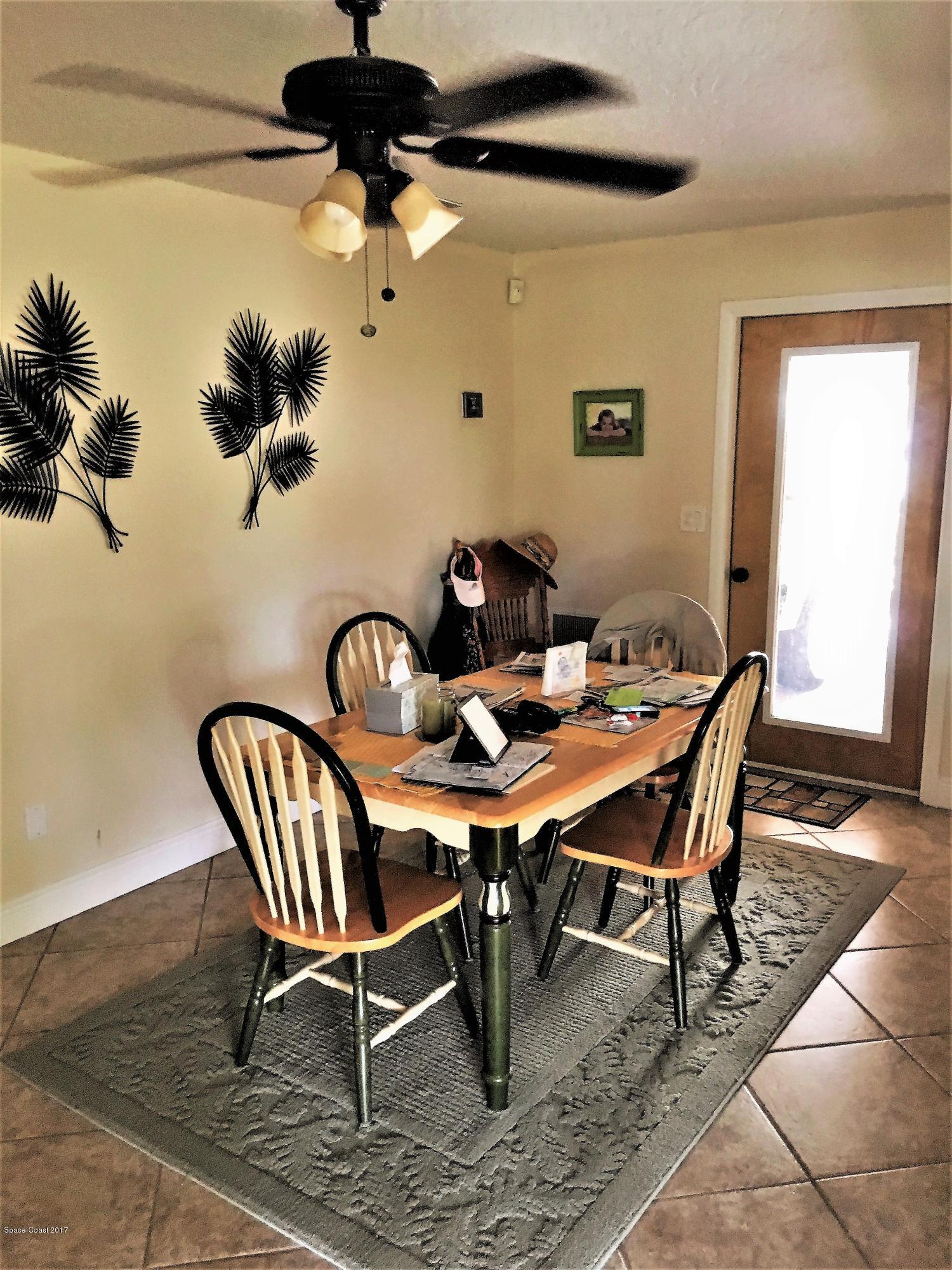 2395 Pepperwood Road Melbourne, FL 32935 - Photo 10 of 20 Dining Room
