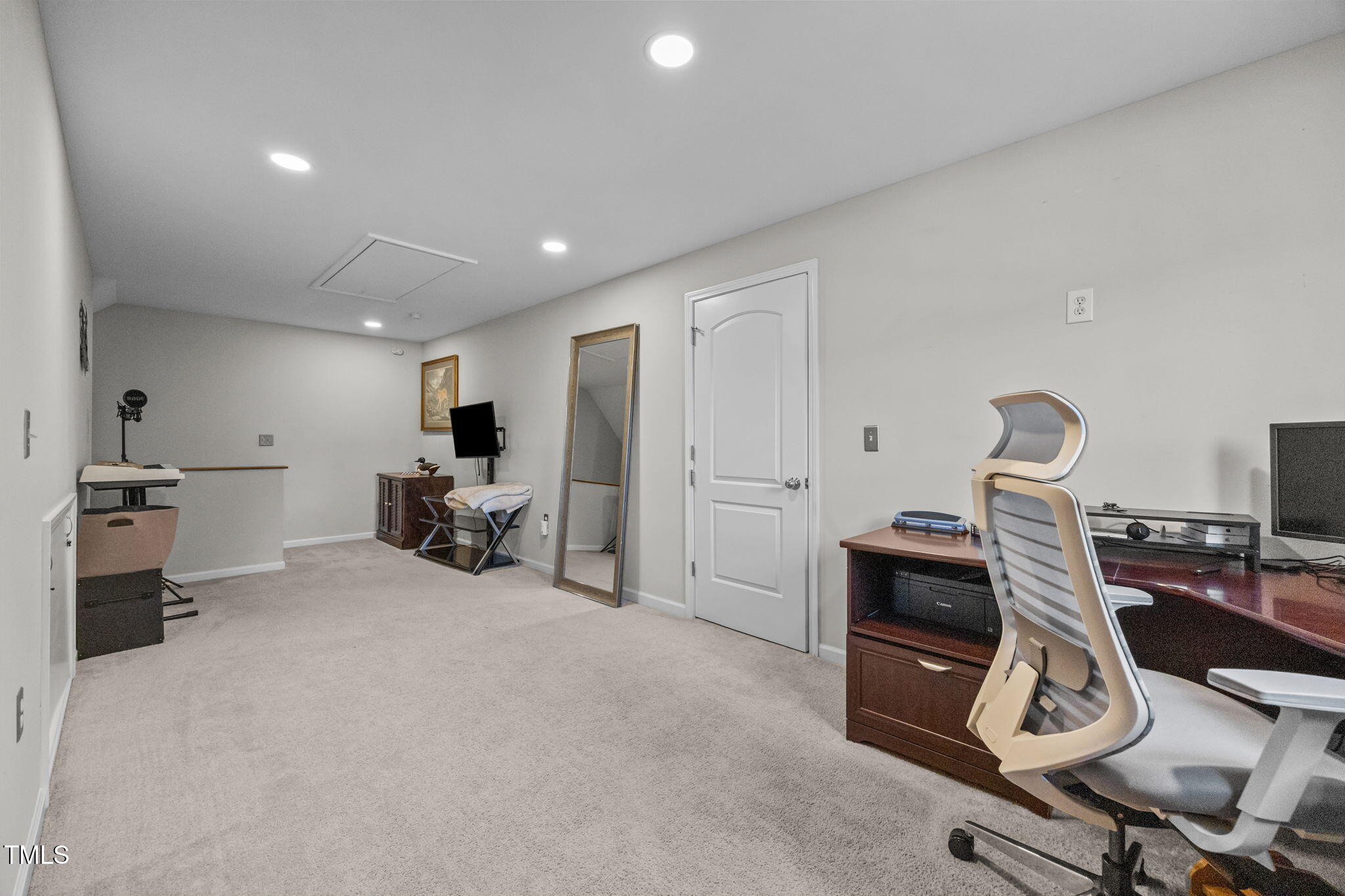 1901 Longwood Drive Raleigh, NC 27612 - Photo 26 of 43 27