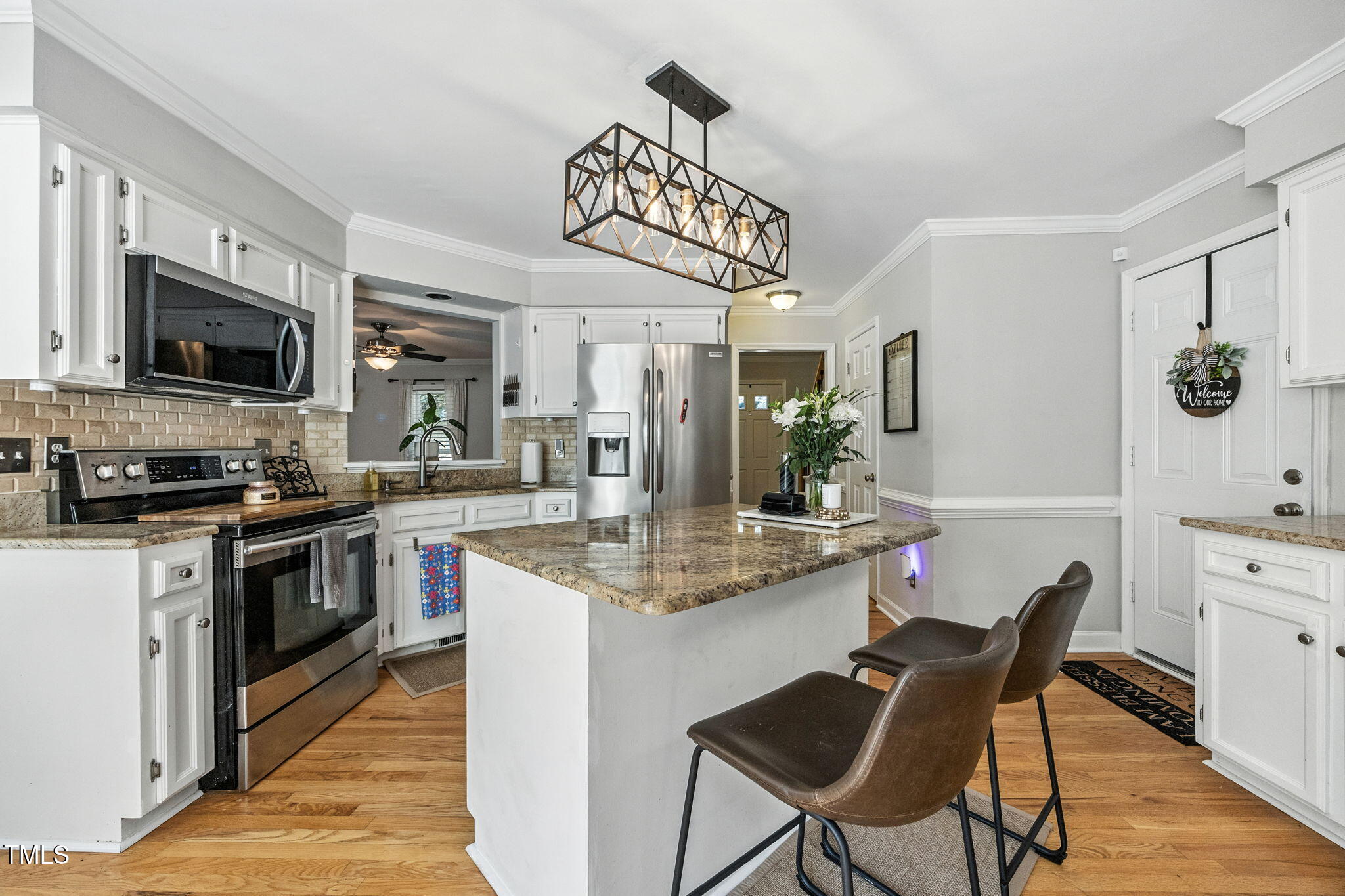 1901 Longwood Drive Raleigh, NC 27612 - Photo 7 of 43 8