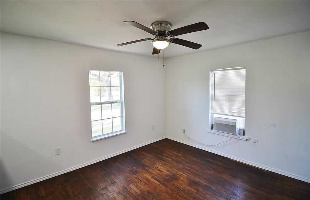 709 Rosehill Road Terrell, TX 75160 - Photo 2 of 19