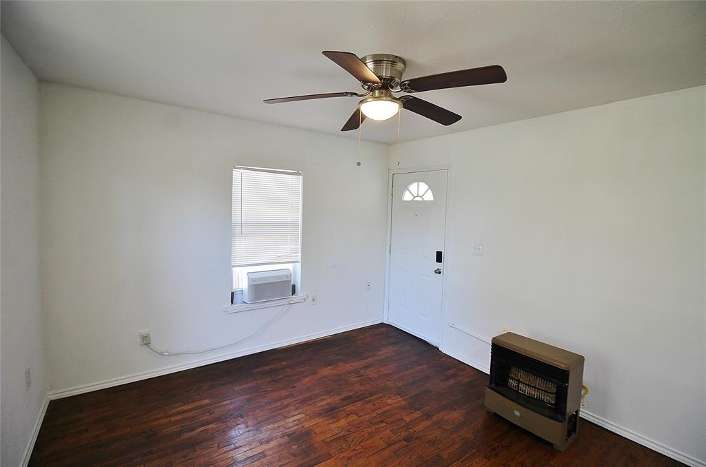 709 Rosehill Road Terrell, TX 75160 - Photo 3 of 19