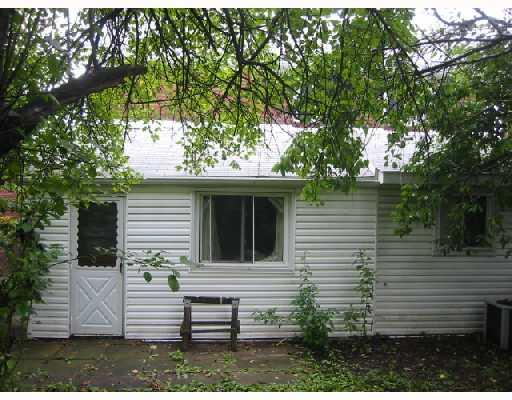 1114 Mcneilly Road Pittsburgh, PA 15216 - Photo 2 of 2 Exterior Front.