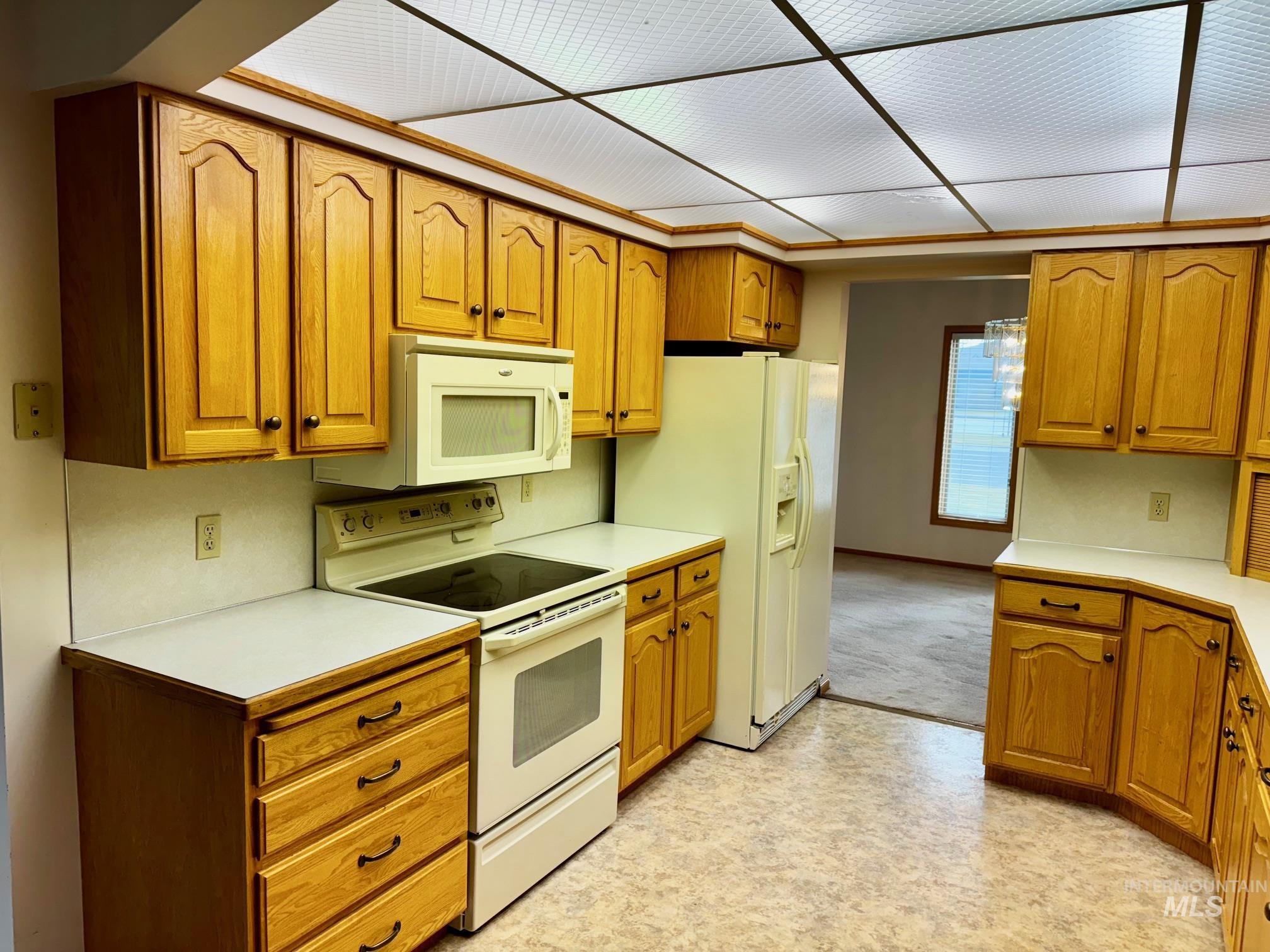 1142 Fairview Avenue Rupert, ID 83350 - Photo 11 of 43