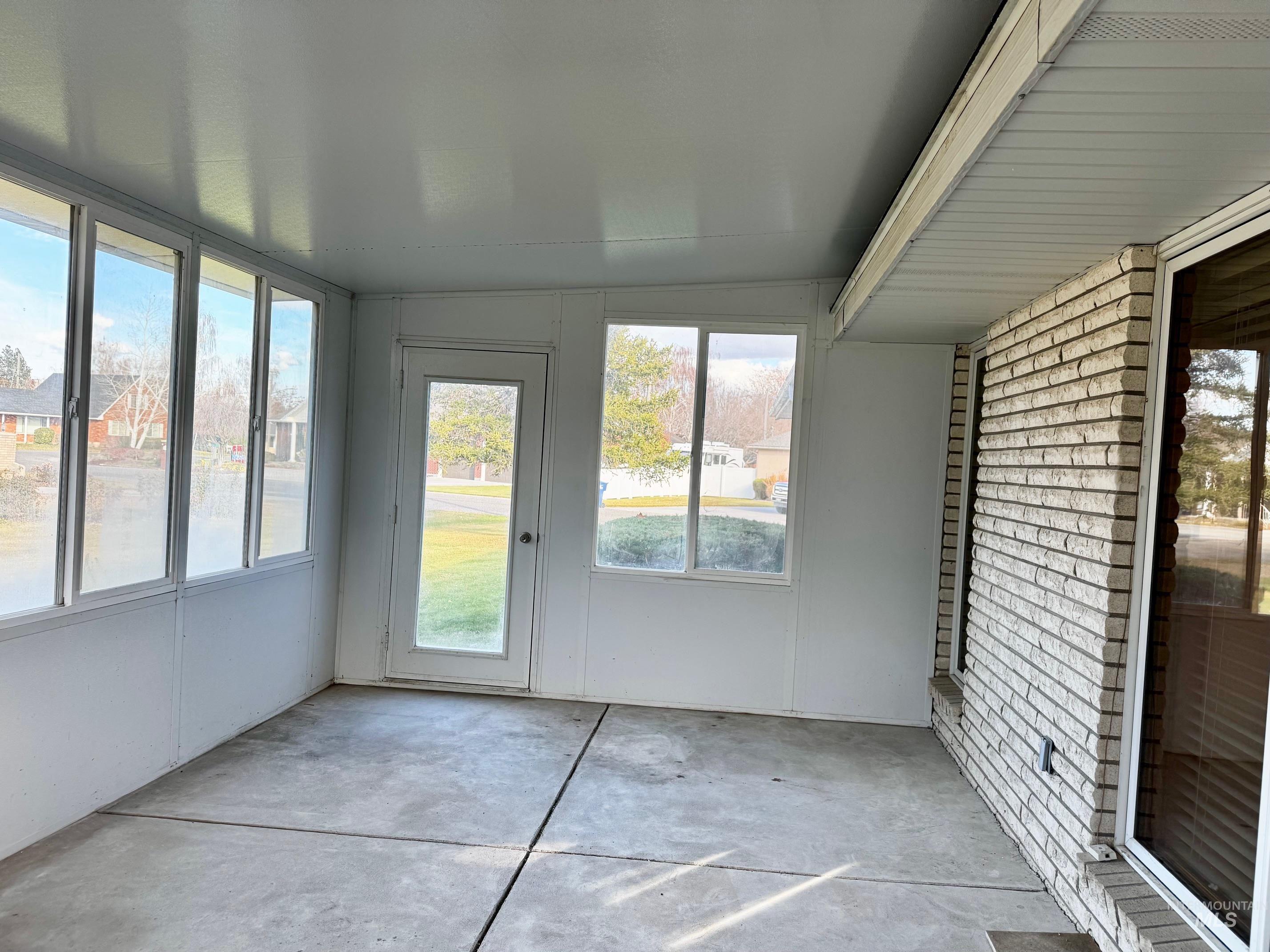 1142 Fairview Avenue Rupert, ID 83350 - Photo 15 of 43