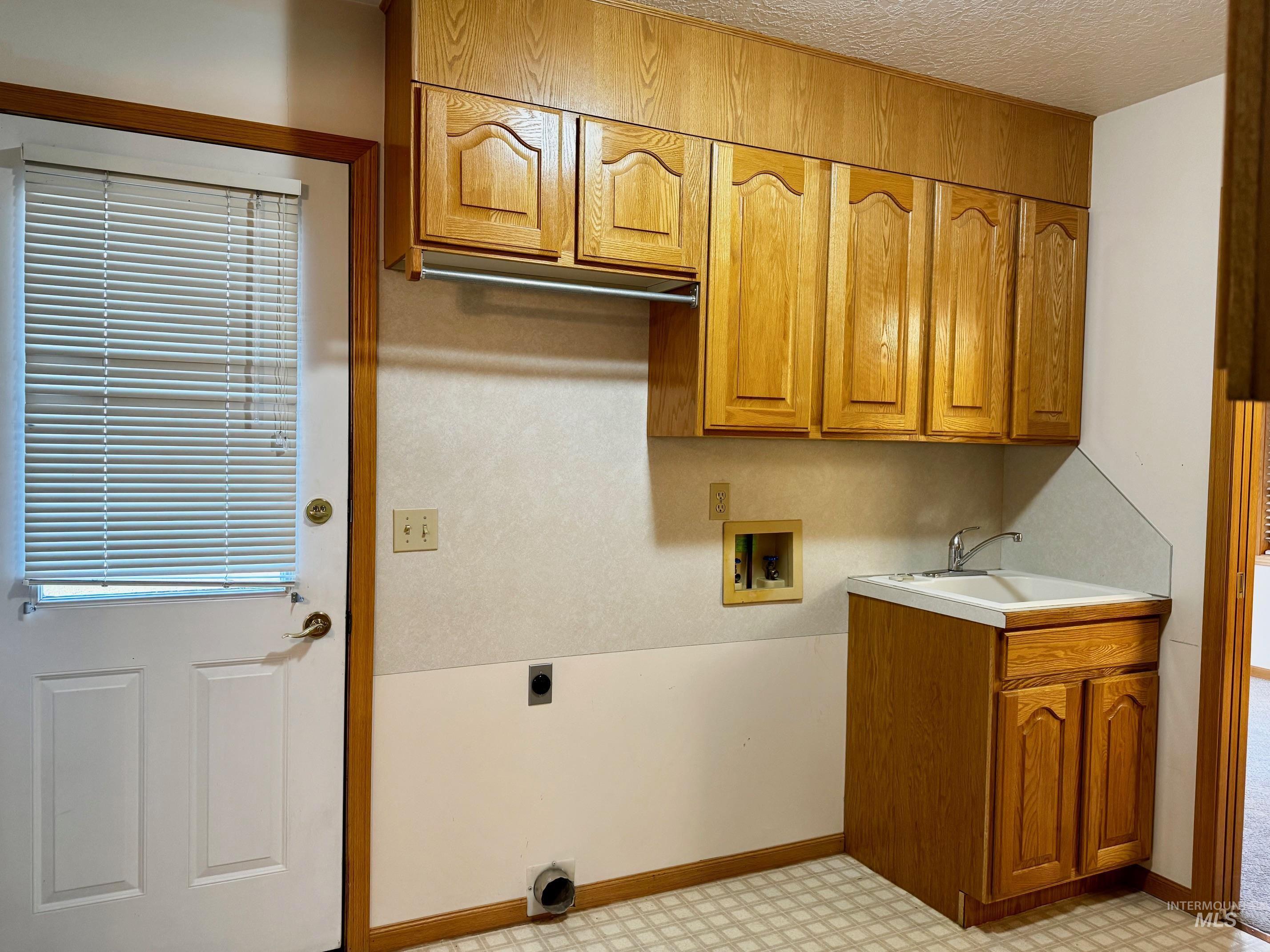 1142 Fairview Avenue Rupert, ID 83350 - Photo 18 of 43