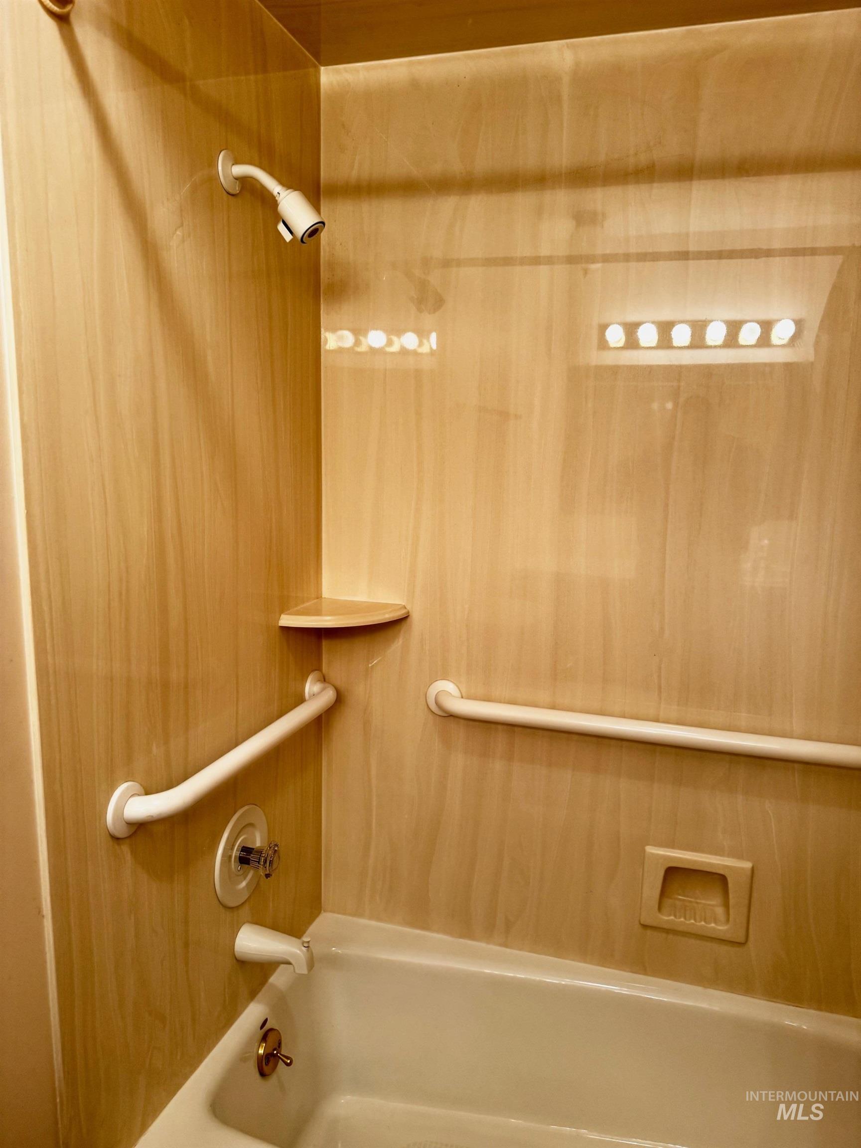 1142 Fairview Avenue Rupert, ID 83350 - Photo 24 of 43