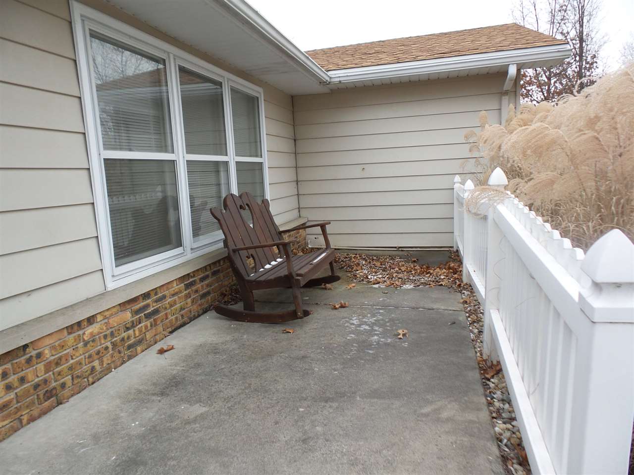 937 Wolverton Drive Fort Wayne, IN 46825 - Photo 2 of 21