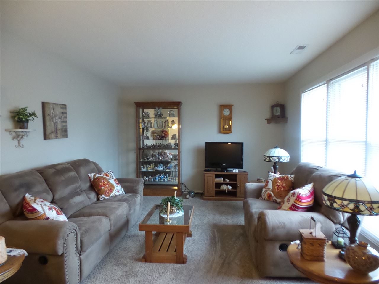 937 Wolverton Drive Fort Wayne, IN 46825 - Photo 4 of 21