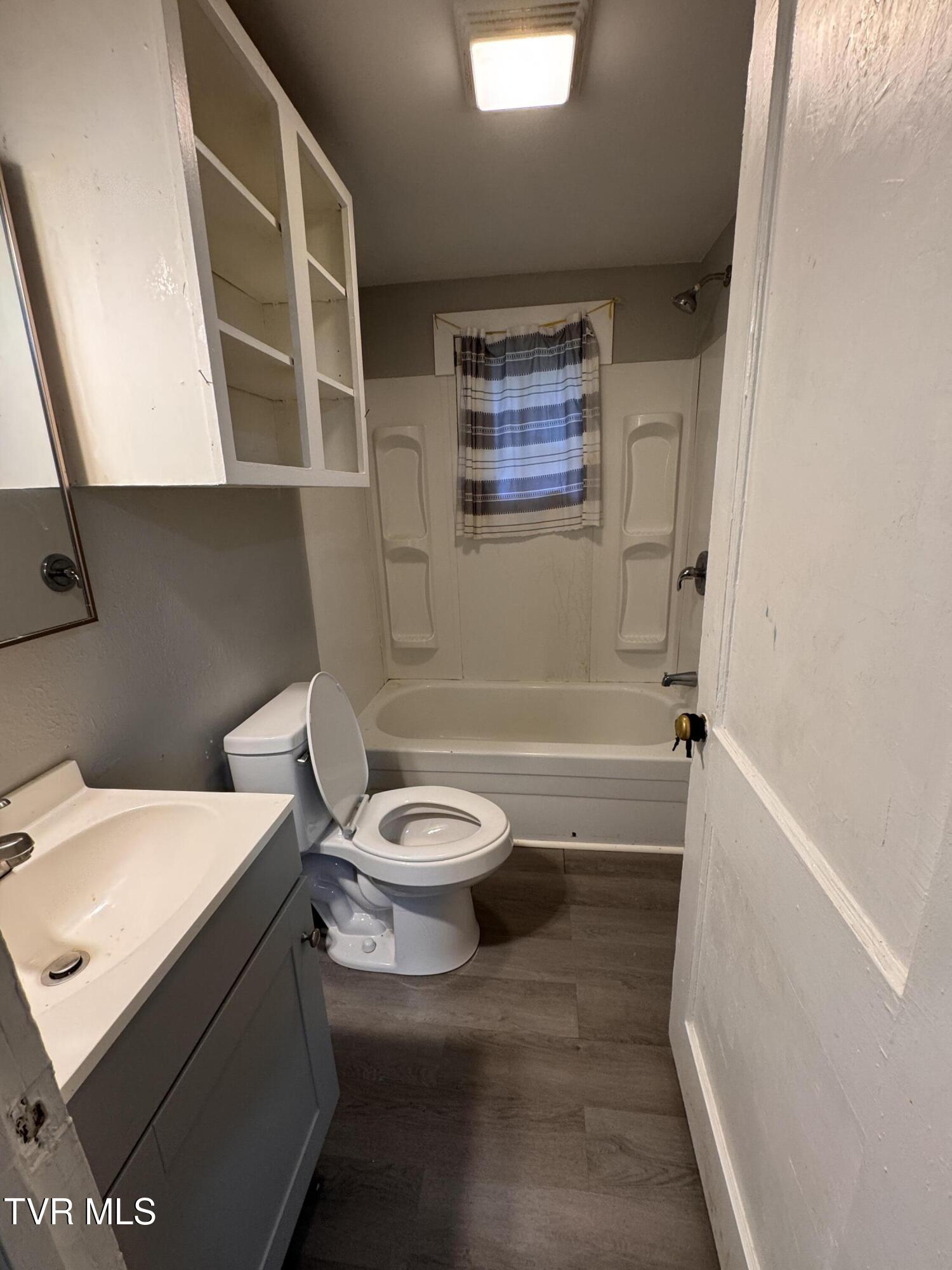 705 Lehigh Street, Unit 12 Johnson City, TN 37604 - Photo 16 of 33 IMG_4689