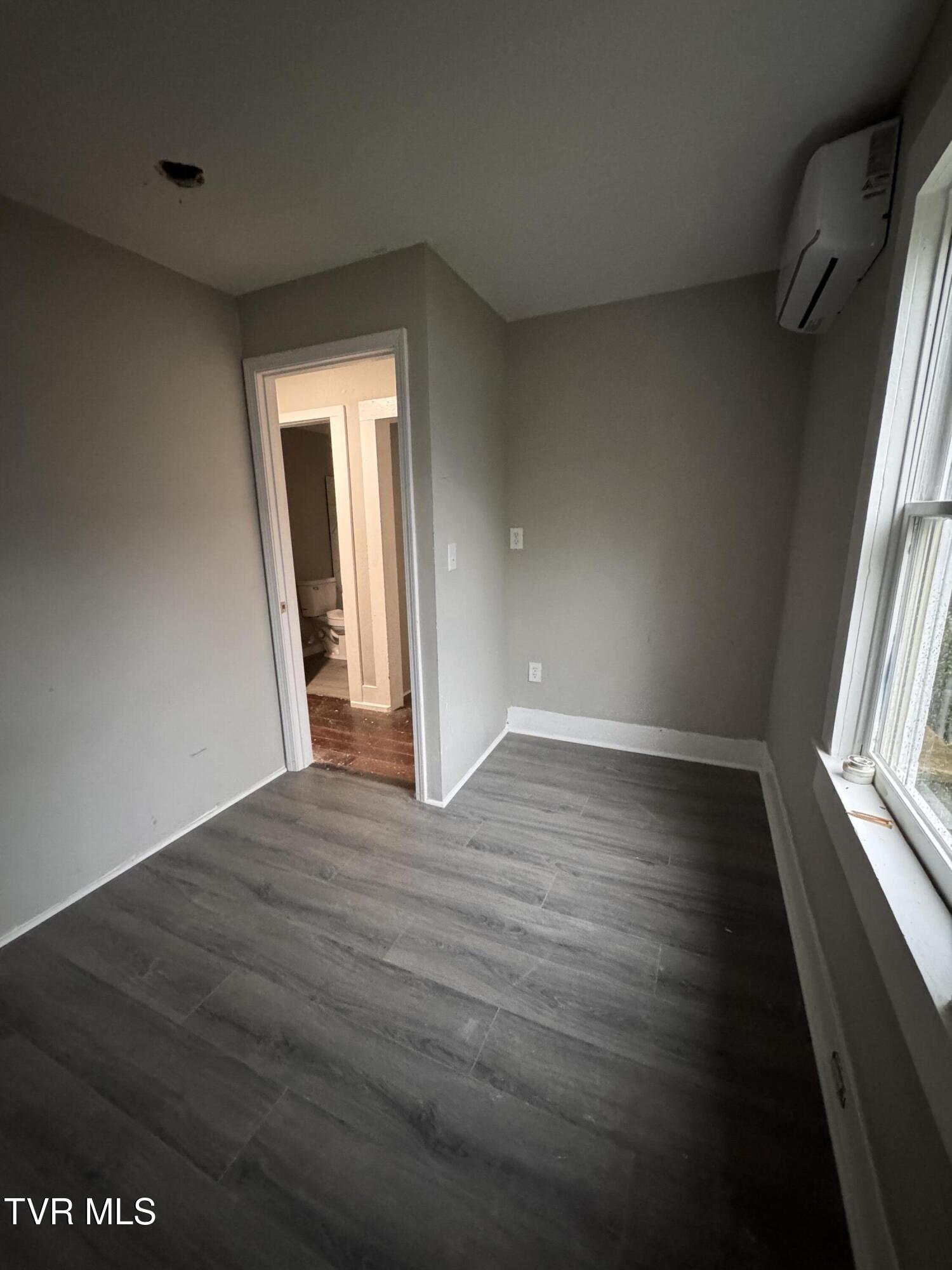 705 Lehigh Street, Unit 12 Johnson City, TN 37604 - Photo 22 of 33 IMG_4695