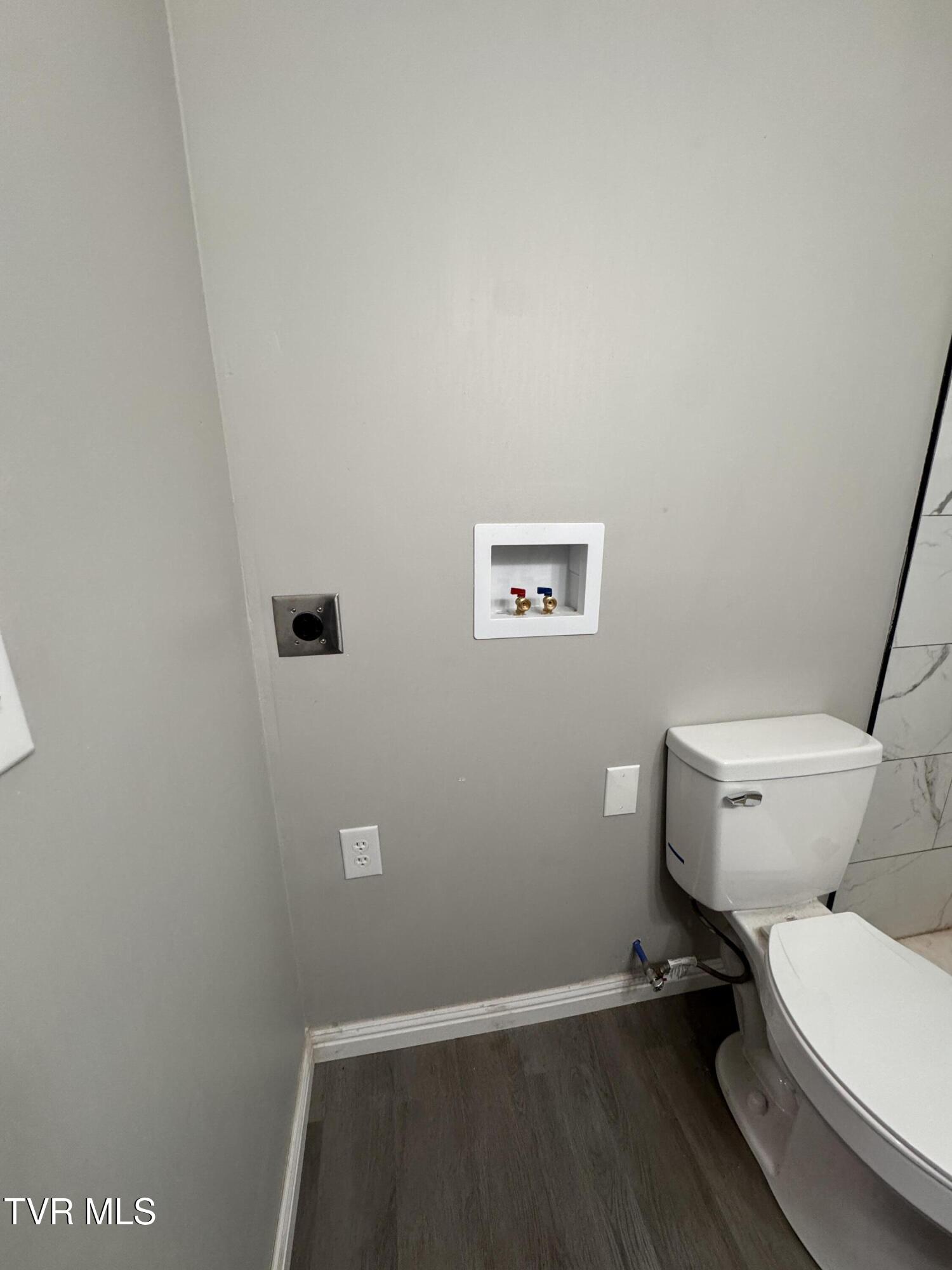 705 Lehigh Street, Unit 12 Johnson City, TN 37604 - Photo 28 of 33 IMG_4701