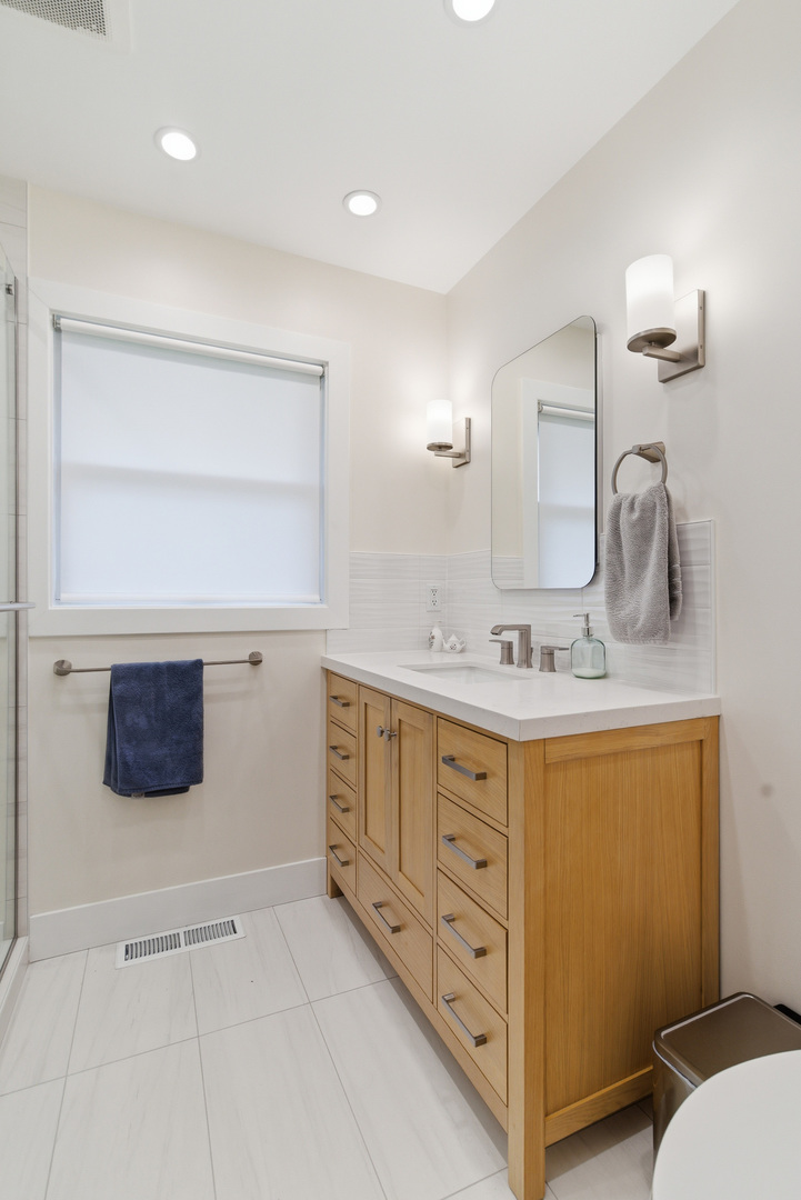 1725 Sunset Ridge Road Glenview, IL 60025 - Photo 20 of 38