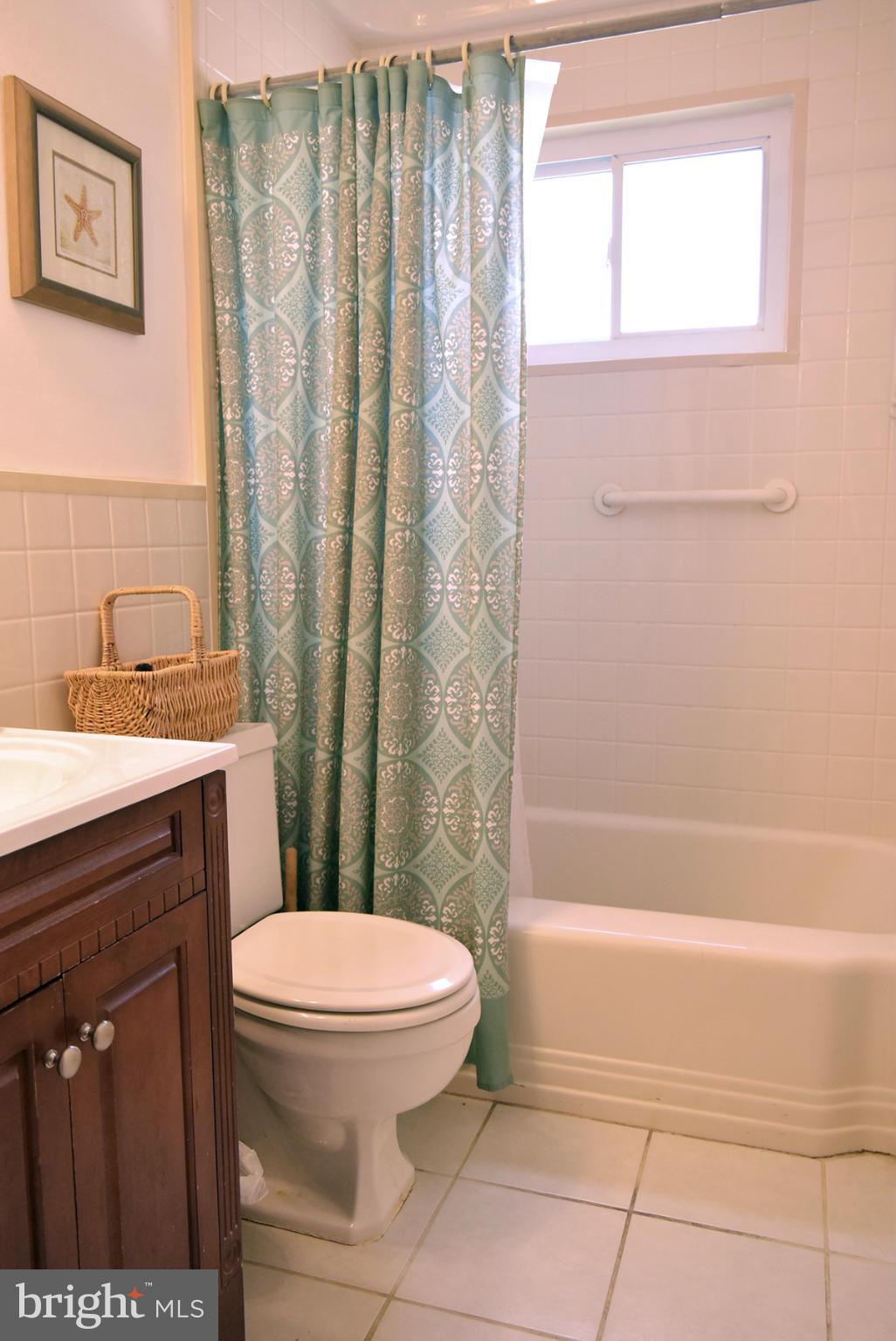 13010 Carney Street Silver Spring, MD 20906 - Photo 15 of 25 Bath