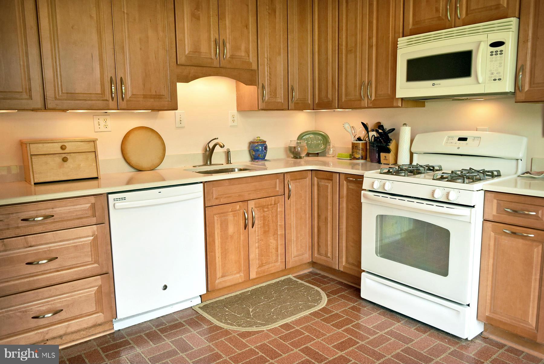13010 Carney Street Silver Spring, MD 20906 - Photo 7 of 25 Kitchen