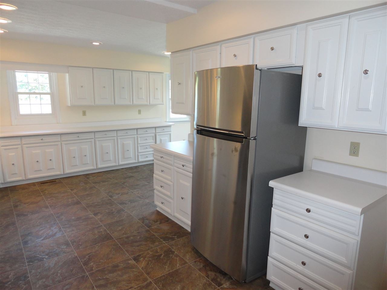 528 Ridgewood Road Huntington, WV 25701 - Photo 5 of 31 Gallery Image 5