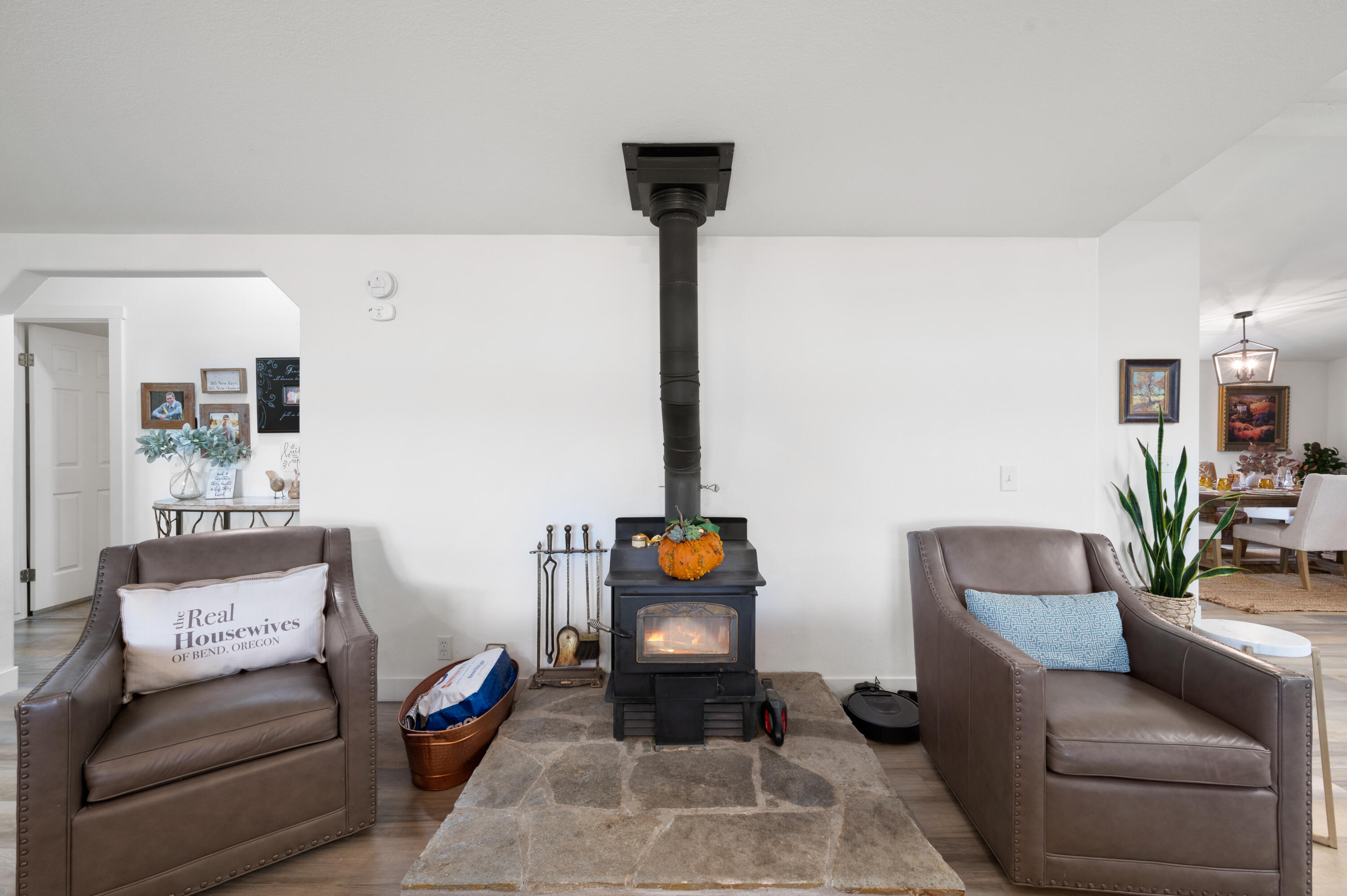 63680 Gentry Loop Bend, OR 97701 - Photo 18 of 56 63680GenrtyLp-40