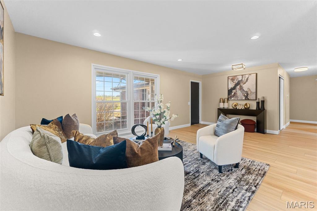 2185 Pohlman Road Florissant, MO 63033 - Photo 10 of 47 Gallery Image 10