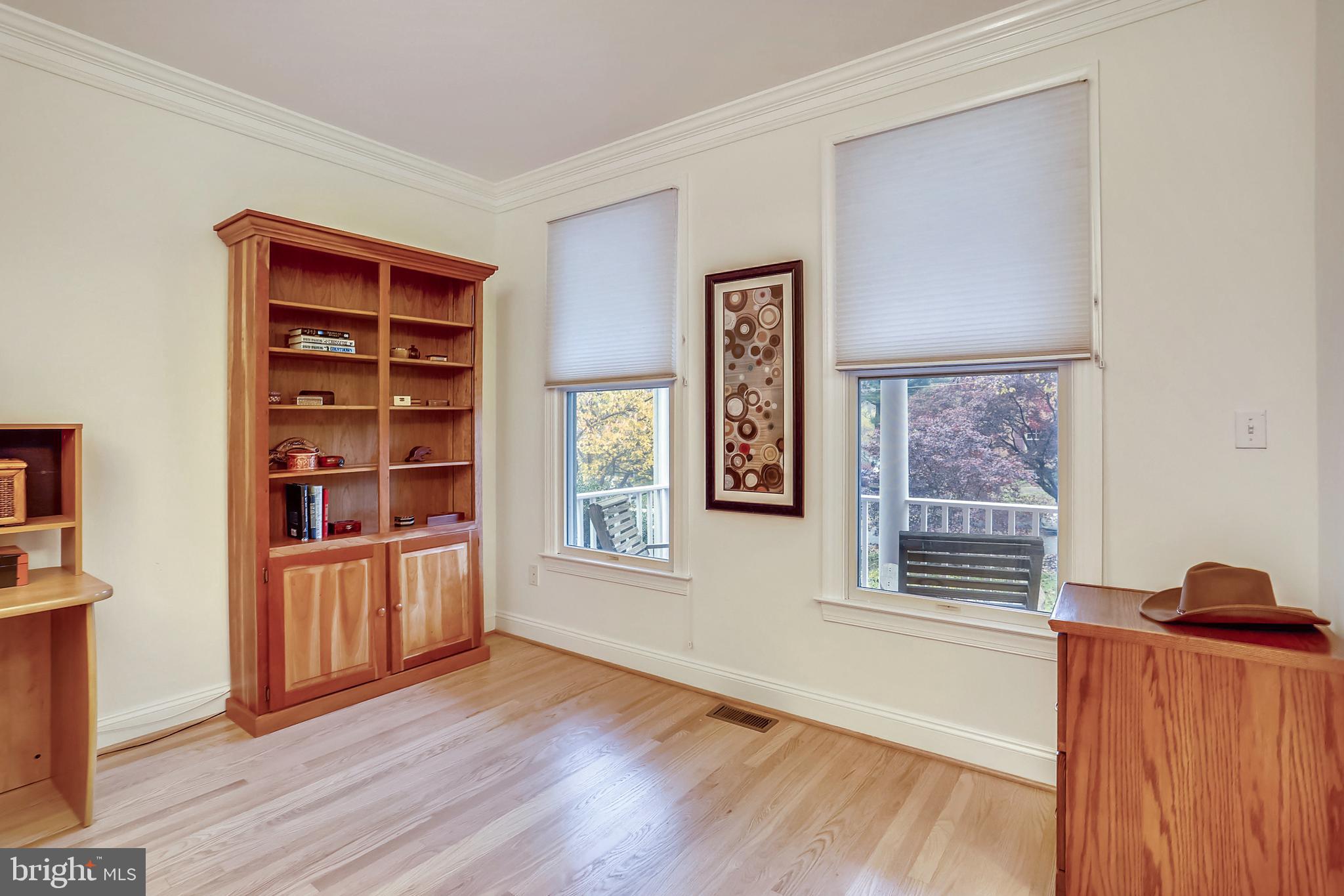 1225 Pinecrest Circle Silver Spring, MD 20910 - Photo 4 of 96