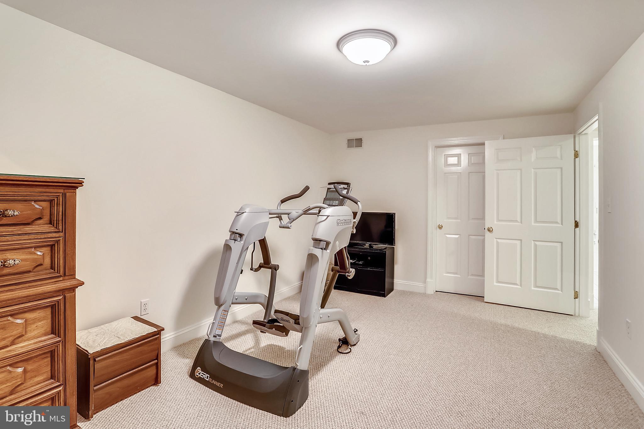 1225 Pinecrest Circle Silver Spring, MD 20910 - Photo 36 of 96