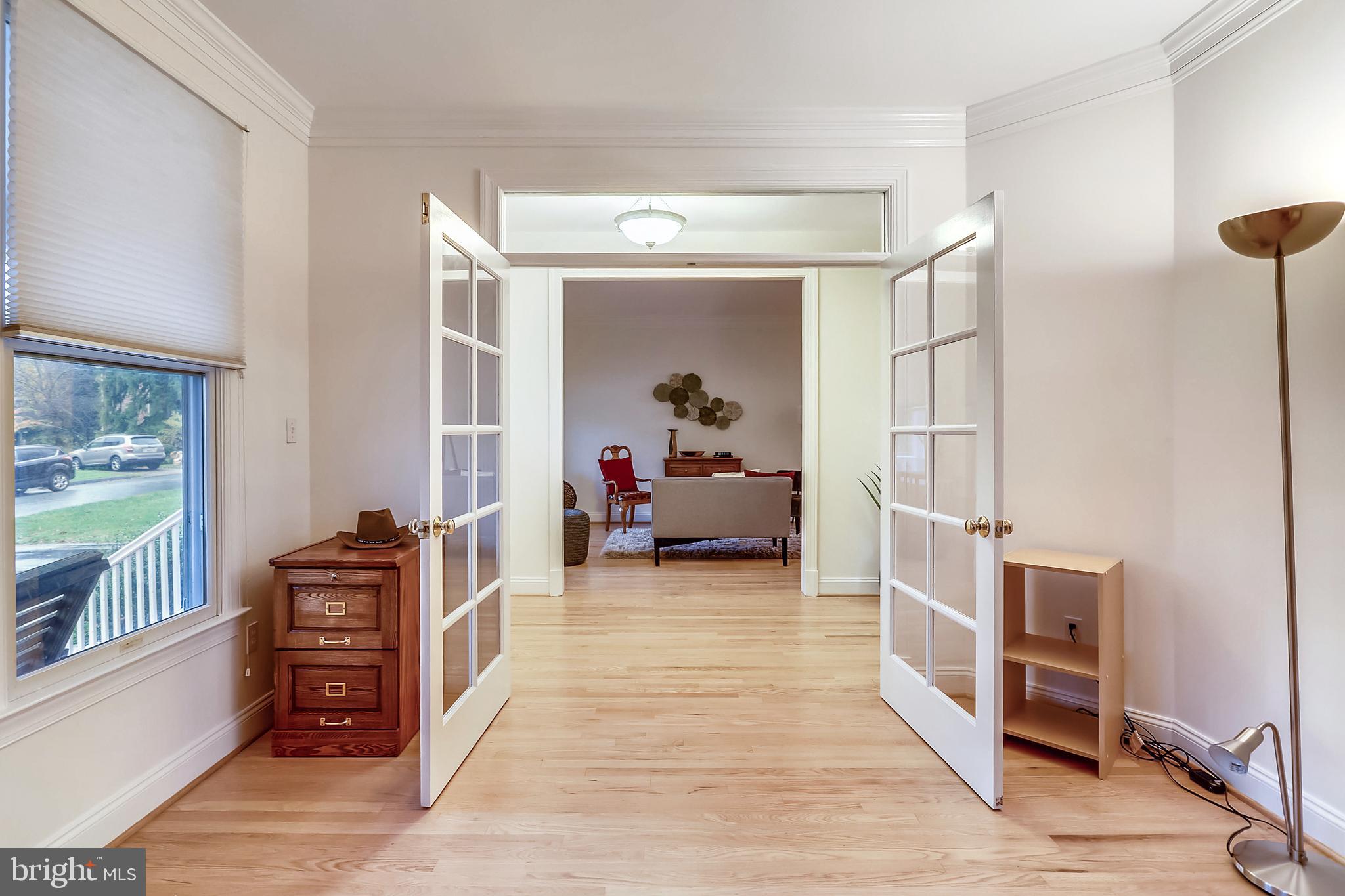 1225 Pinecrest Circle Silver Spring, MD 20910 - Photo 5 of 96