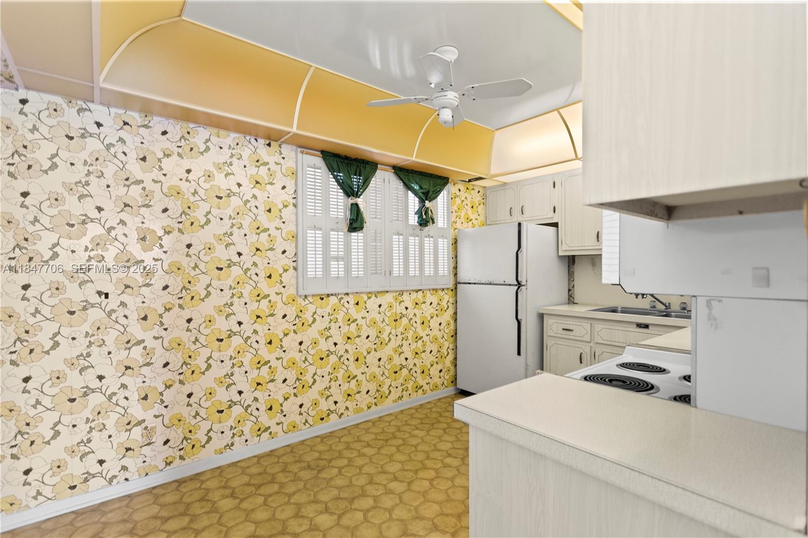 6901 Cypress Road, Unit B18 Plantation, FL 33317 - Photo 36 of 44 Gallery Image 36