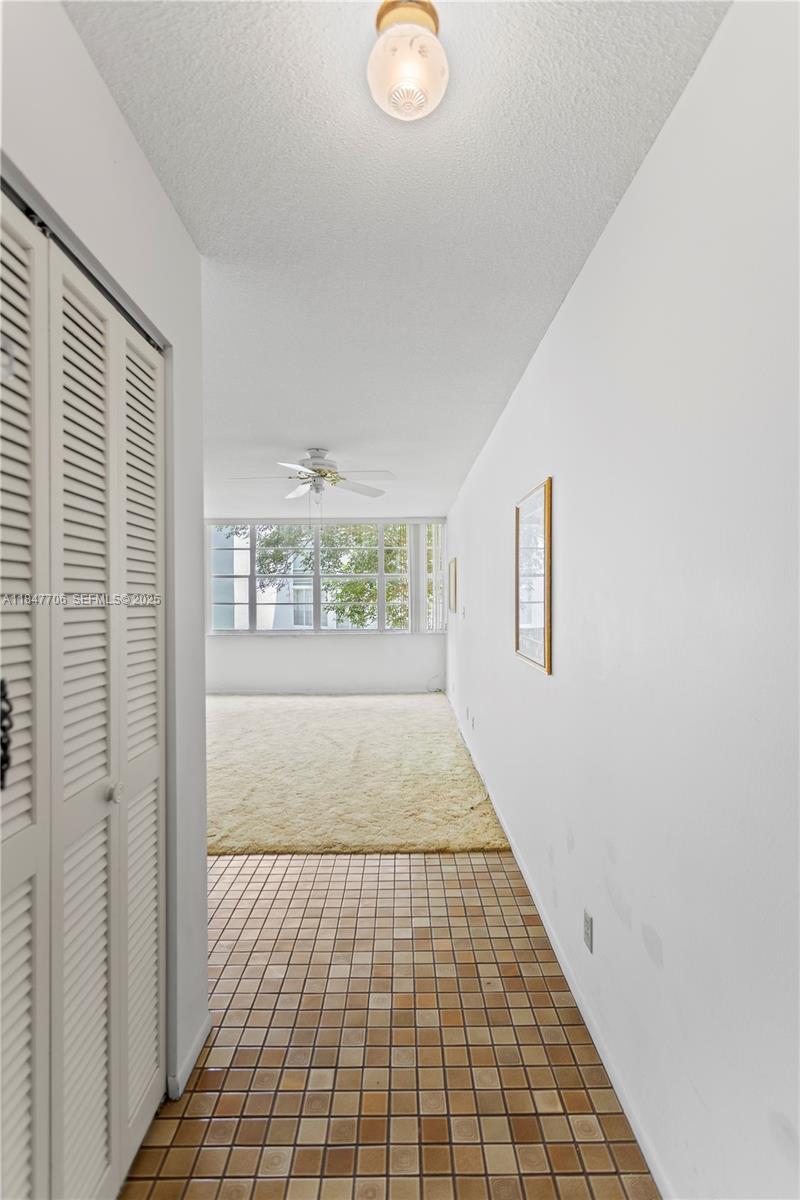 6901 Cypress Road, Unit B18 Plantation, FL 33317 - Photo 38 of 44 Gallery Image 38