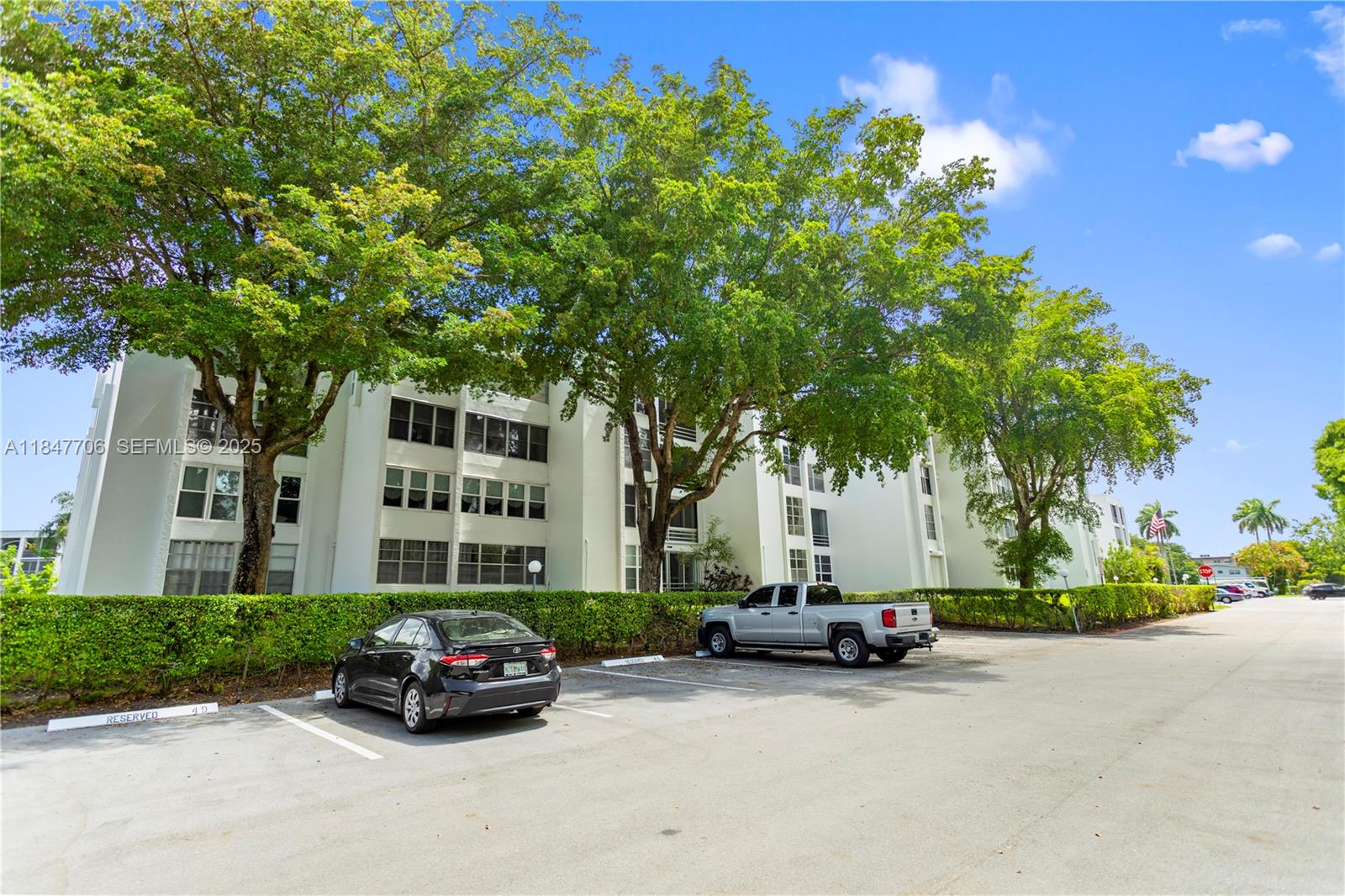 6901 Cypress Road, Unit B18 Plantation, FL 33317 - Photo 5 of 44 Gallery Image 5
