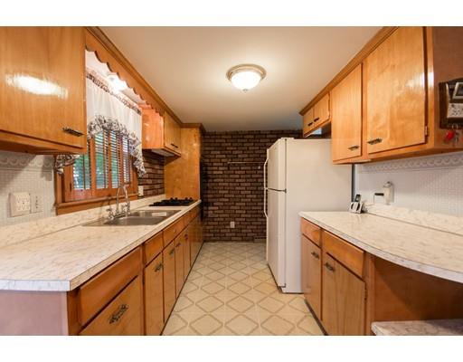 659 Mohawk Road Somerset, MA 02726 - Photo 2 of 24 Gallery Image 2