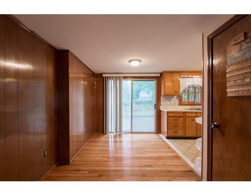 659 Mohawk Road Somerset, MA 02726 - Photo 9 of 24 Gallery Image 9