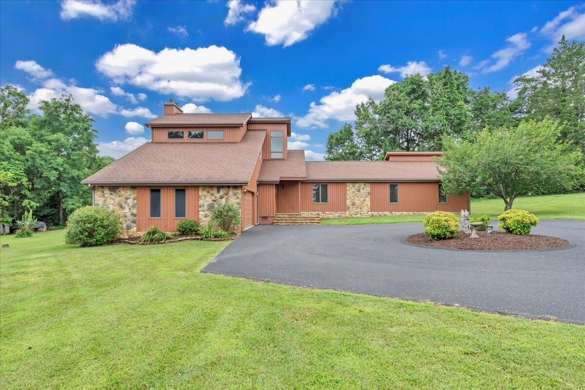 6720 Albert Road Roanoke, VA 24019 - Photo 41 of 51 Architecture with Attitude