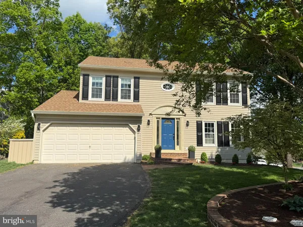 $950,000 | 9600 Burnt Oak Drive, Fairfax Station, VA 22039
