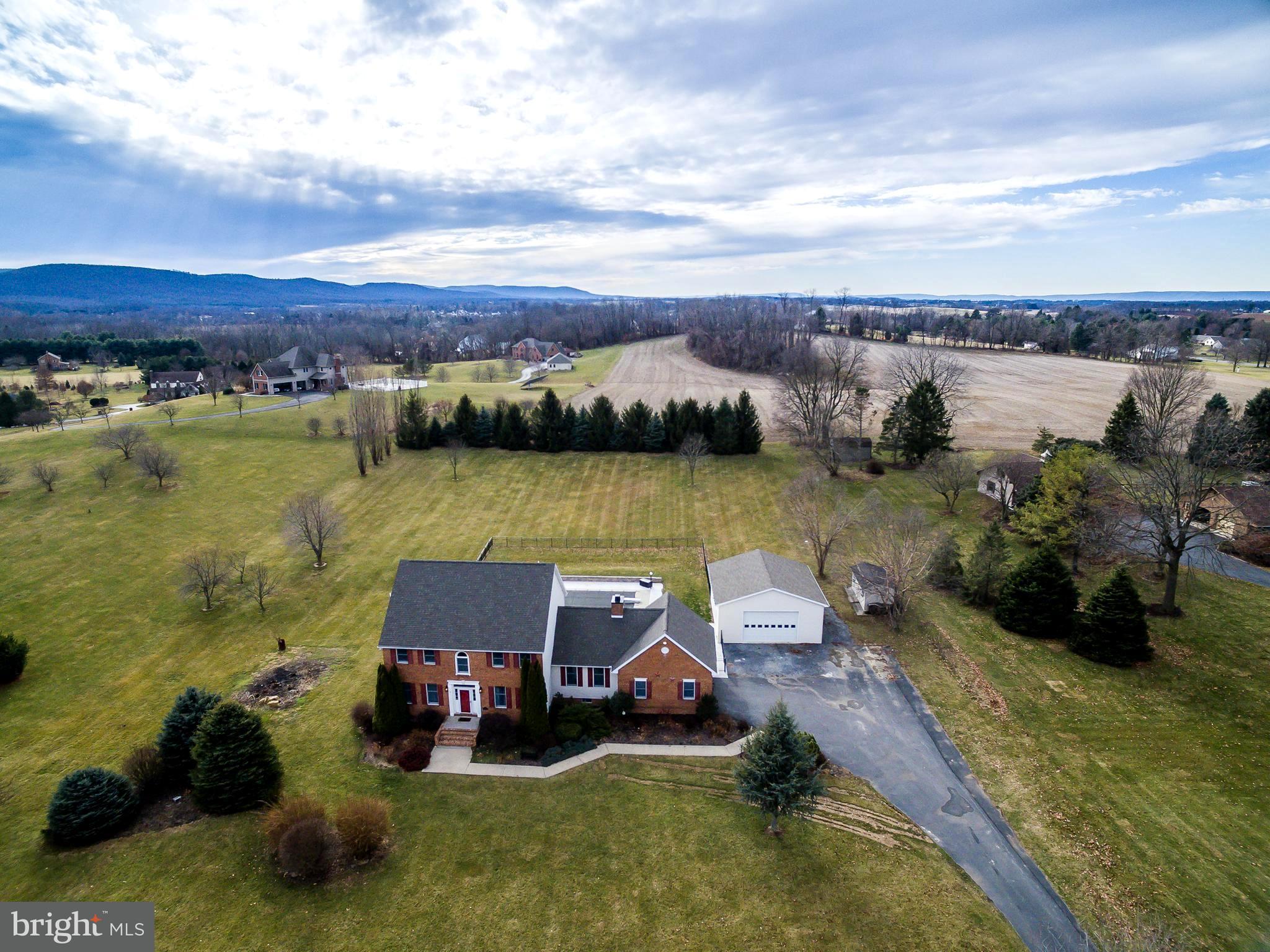 826 Burnt House Road Carlisle, PA 17015 - Photo 4 of 20 Gallery Image 4