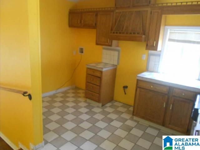 1725 Patch Place Anniston, AL 36201 - Photo 7 of 16