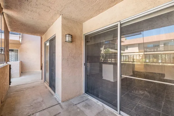 $259,000 | 400 North Sunrise Way, Unit 136, Palm Springs, CA 92262