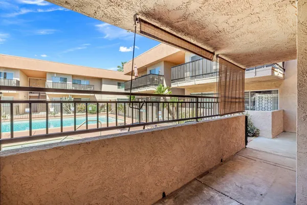 $259,000 | 400 North Sunrise Way, Unit 136, Palm Springs, CA 92262