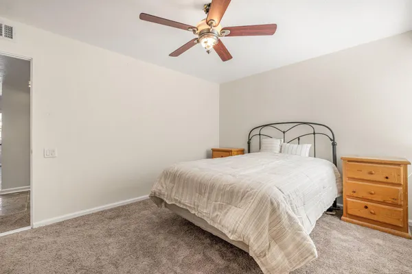 $259,000 | 400 North Sunrise Way, Unit 136, Palm Springs, CA 92262