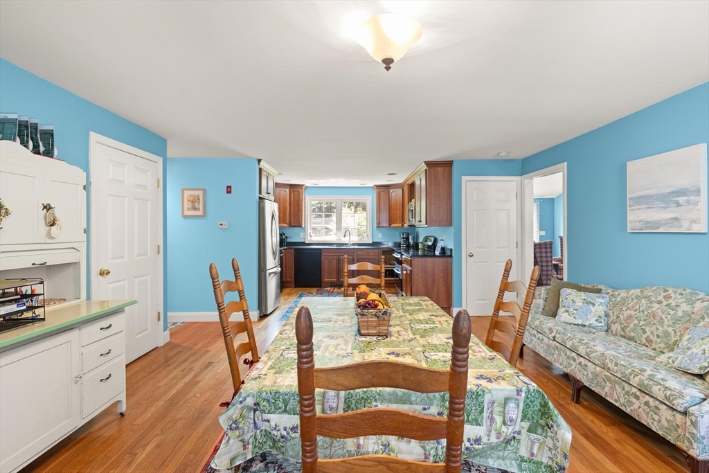 320 Balcom Street Mansfield, MA 02048 - Photo 10 of 31 Gallery Image 10