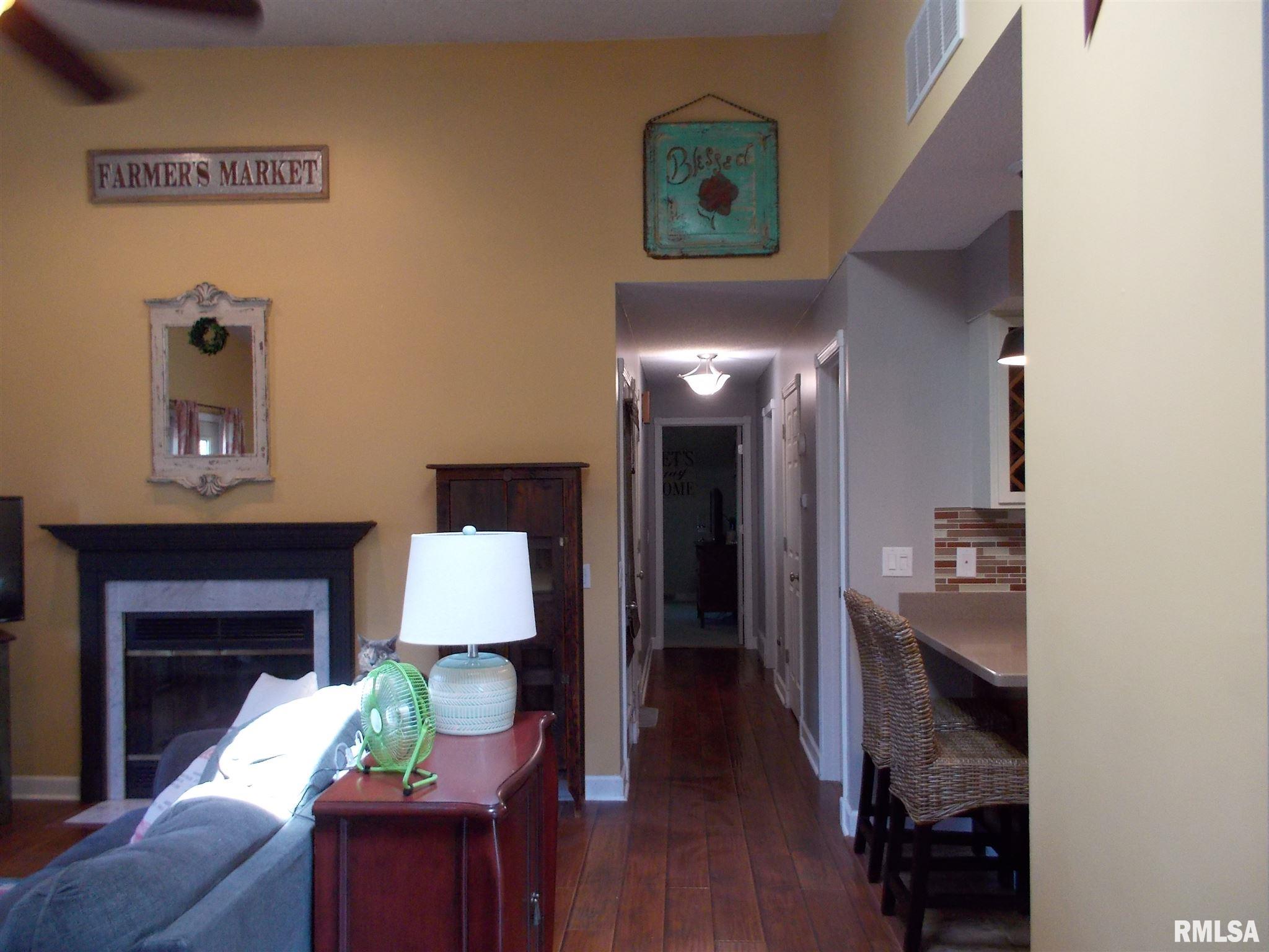 100 Calvin Avenue Springfield, IL 62704 - Photo 4 of 28