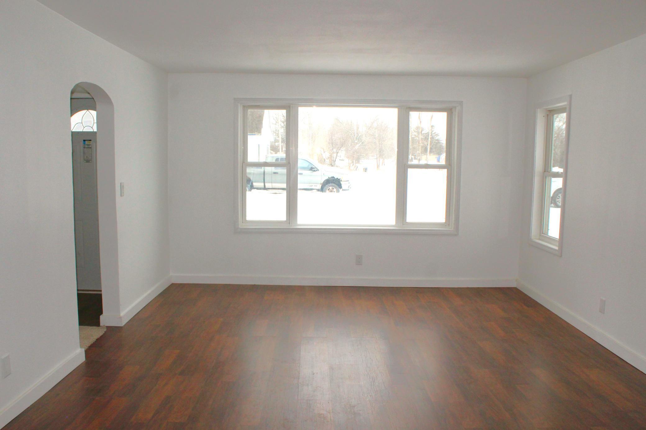 118 4th Street Southwest Staples, MN 56479 - Photo 6 of 13