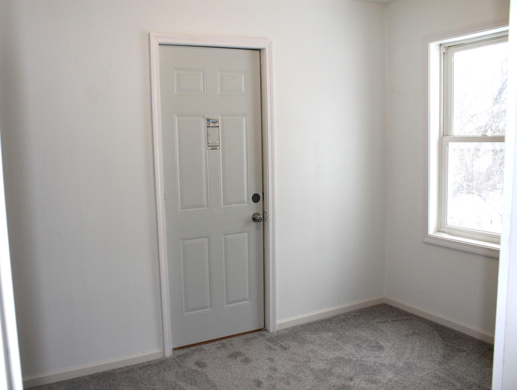 118 4th Street Southwest Staples, MN 56479 - Photo 9 of 13