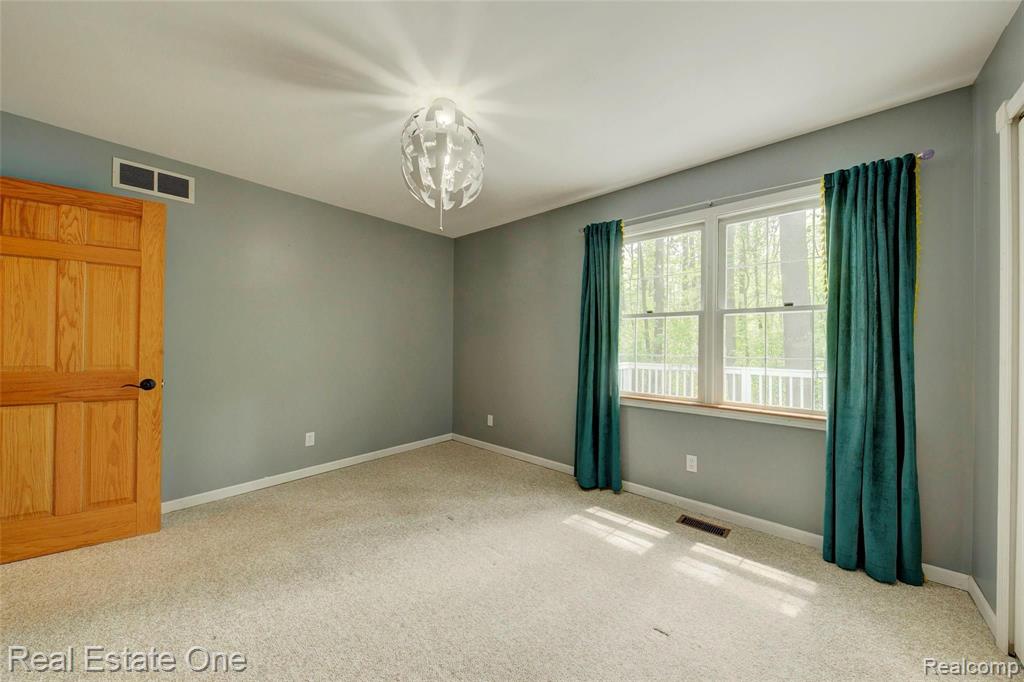 9344 Spicer Road Whitmore Lake, MI 48189 - Photo 65 of 85 Gallery Image 65