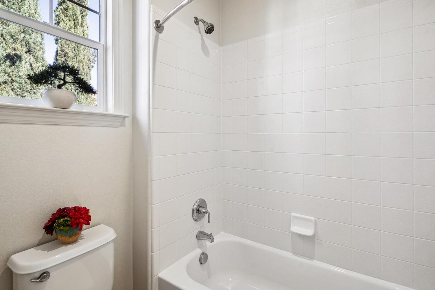 2280 Lotus Way Tracy, CA 95376 - Photo 41 of 81