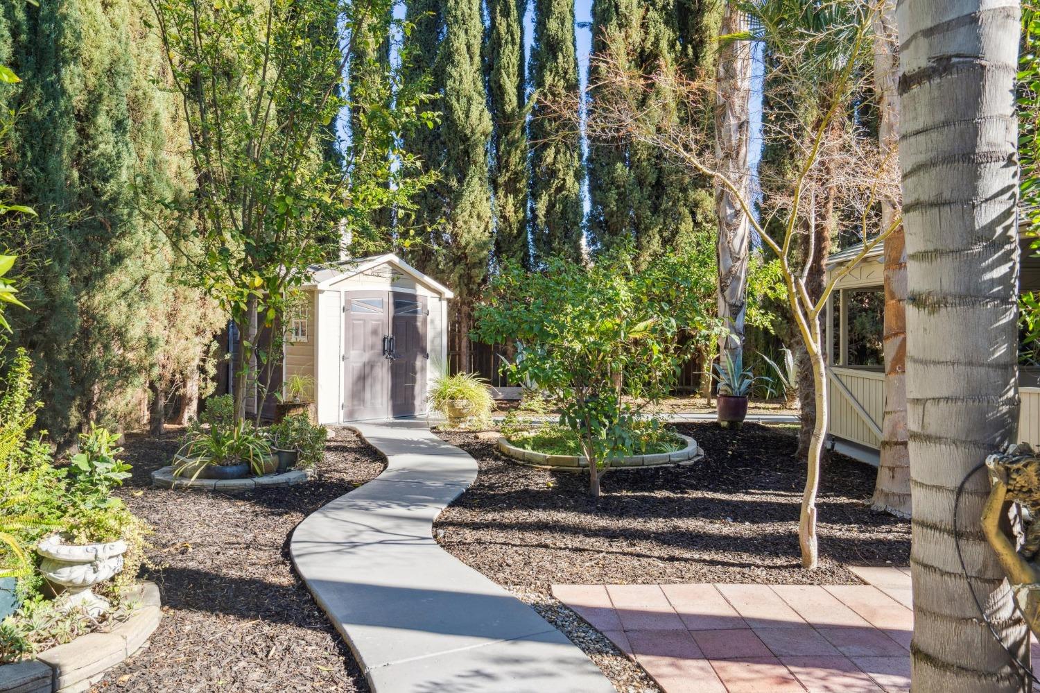 2280 Lotus Way Tracy, CA 95376 - Photo 63 of 81