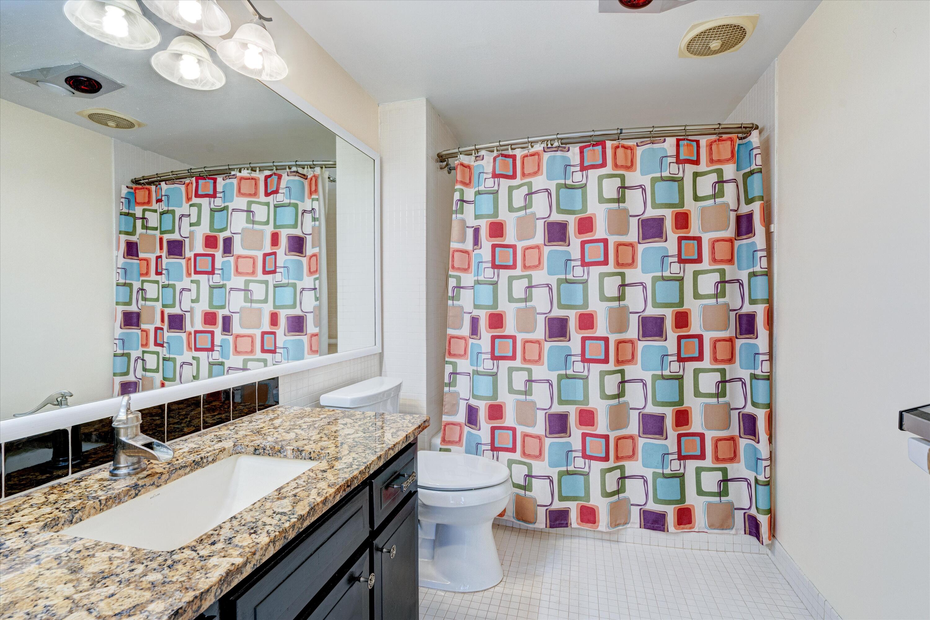 50 E Road, Unit 2C Delray Beach, FL 33483 - Photo 16 of 26 Main Bathroom