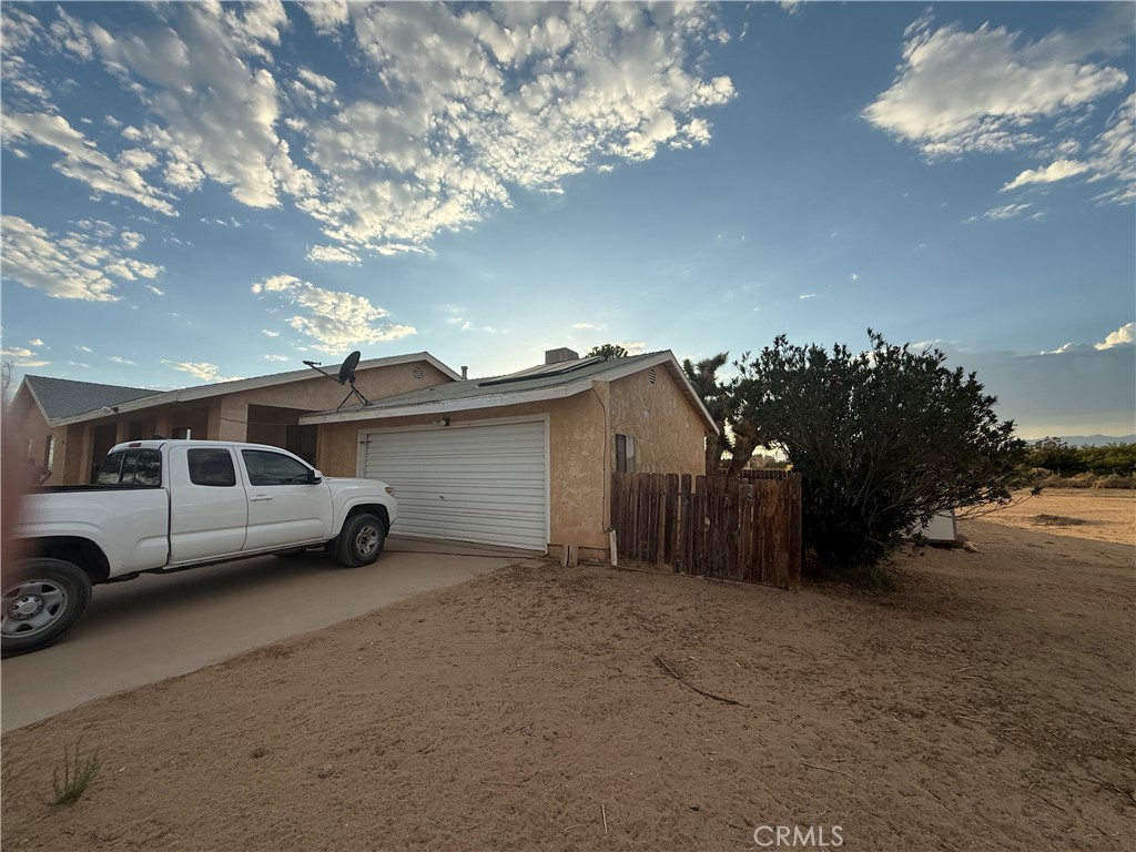 243 Balboa Avenue Mojave, CA 93501 - Photo 9 of 75 a view of a car garage