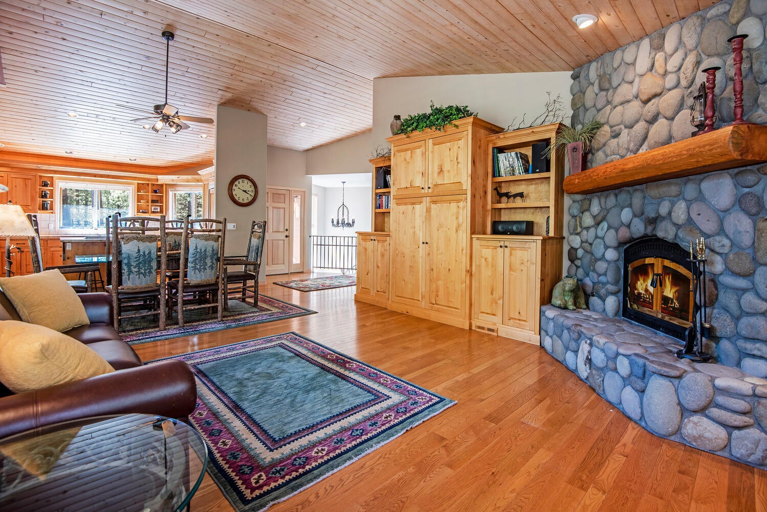 13430 Triflorium Black Butte Ranch, OR 97759 - Photo 3 of 26 13430 Triflorium Black Butte-large-004-0
