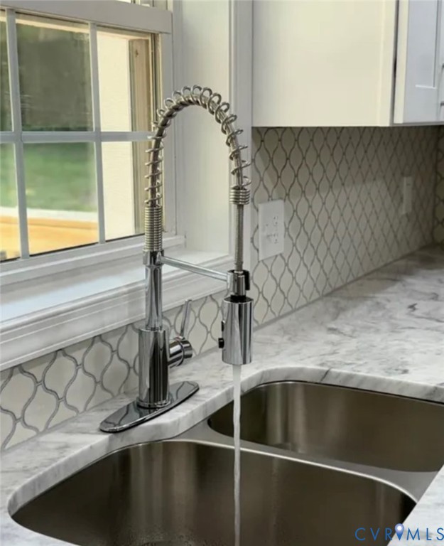 18820 Kerill Road Triangle, VA 22172 - Photo 2 of 8 a close view of sink