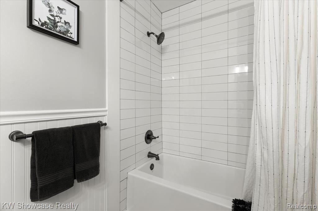 5971 Farley Road Clarkston, MI 48346 - Photo 40 of 55