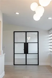 $9,750 | 815 Park Avenue, Laguna Beach, CA 92651